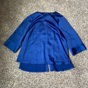 Universal Standard button back tunic top.